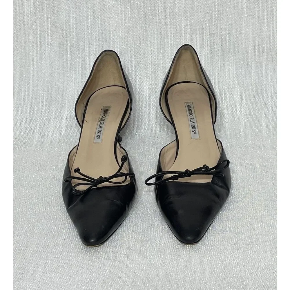 Manolo Blahnik Black Leather D'Orsay Pumps - Size 39.5 - Heel 2 - Picture 2 of 4